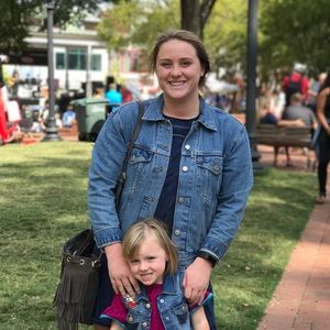 Meet your Posher, Caroline